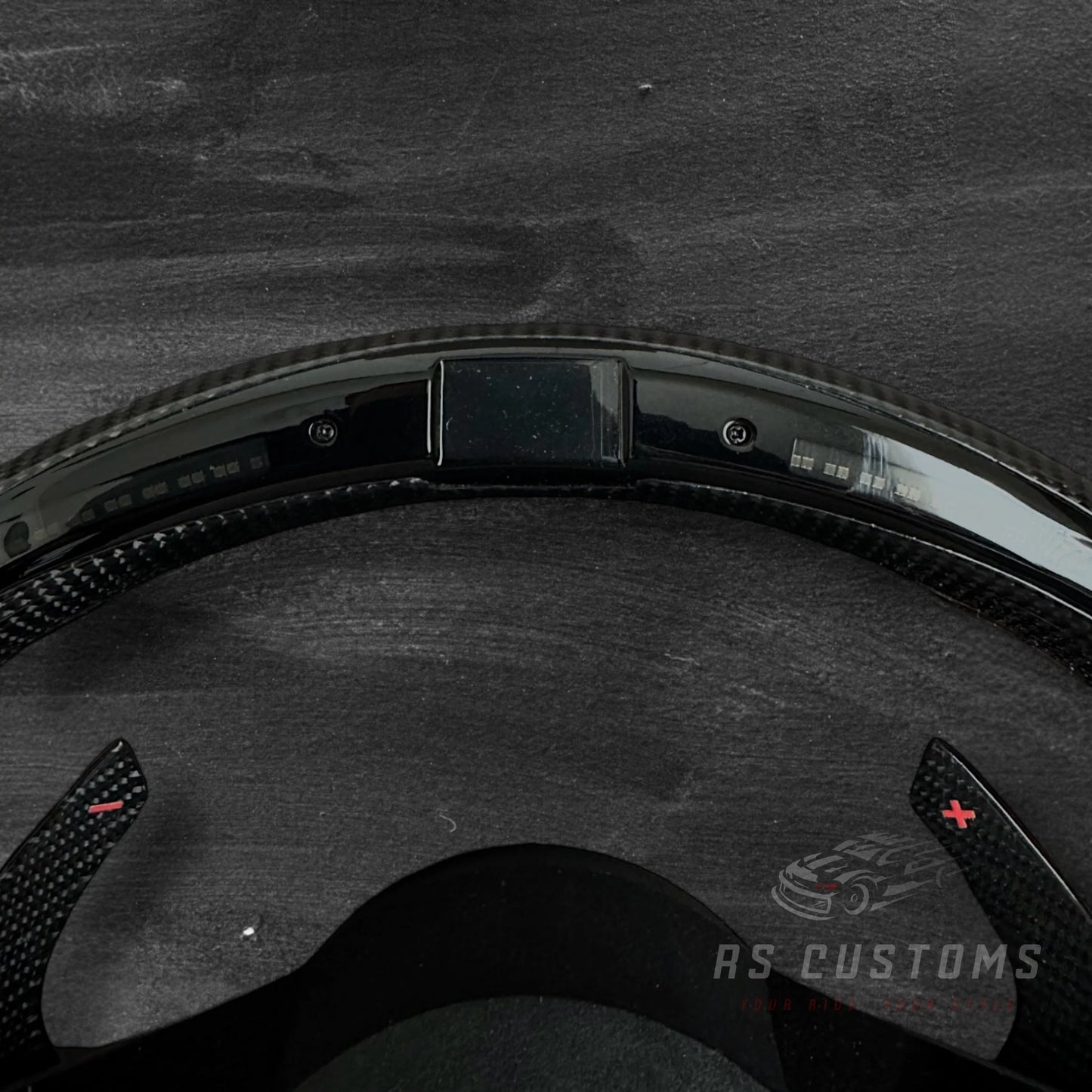 Audi R8 Carbon/Alcantara Ratt m/ RPM Skjerm & Ekstra Knapper