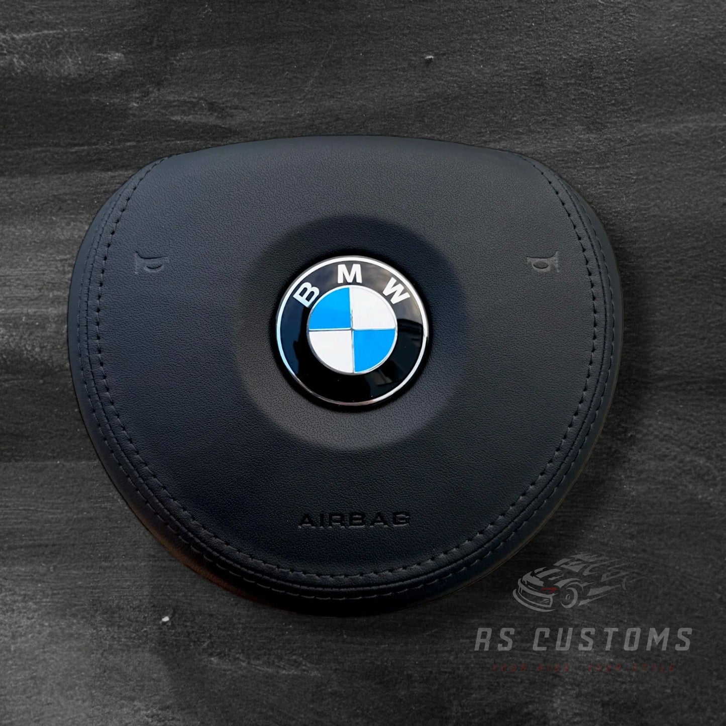 BMW E90/E91/E92/E93 Ratt m/ Perforert Skinn