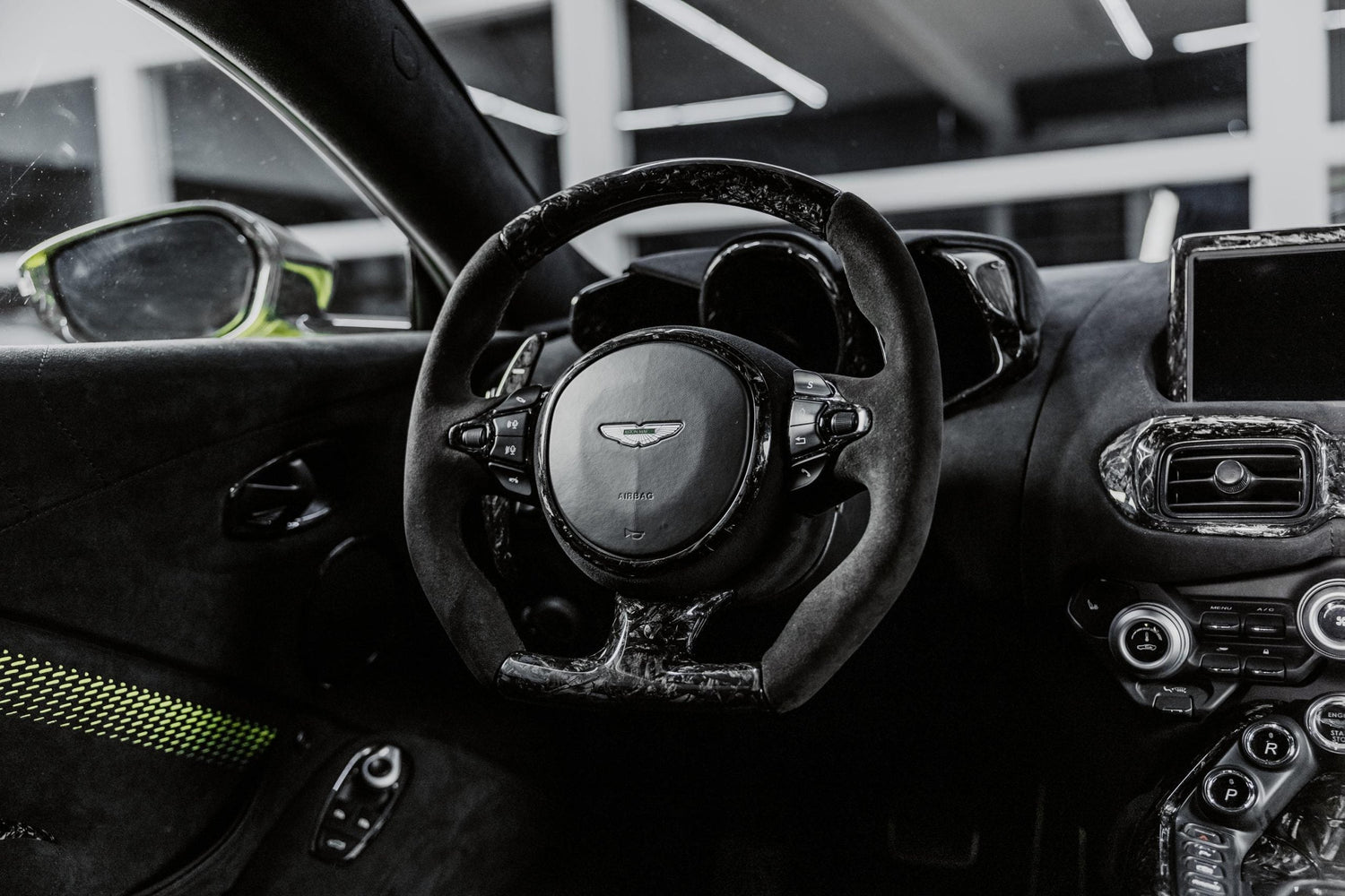 ASTON MARTIN