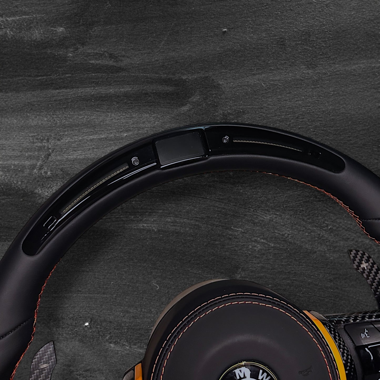 BMW F-Serie Ratt – Nappaskinn, Carbon & Fargede Detaljer m/ LED