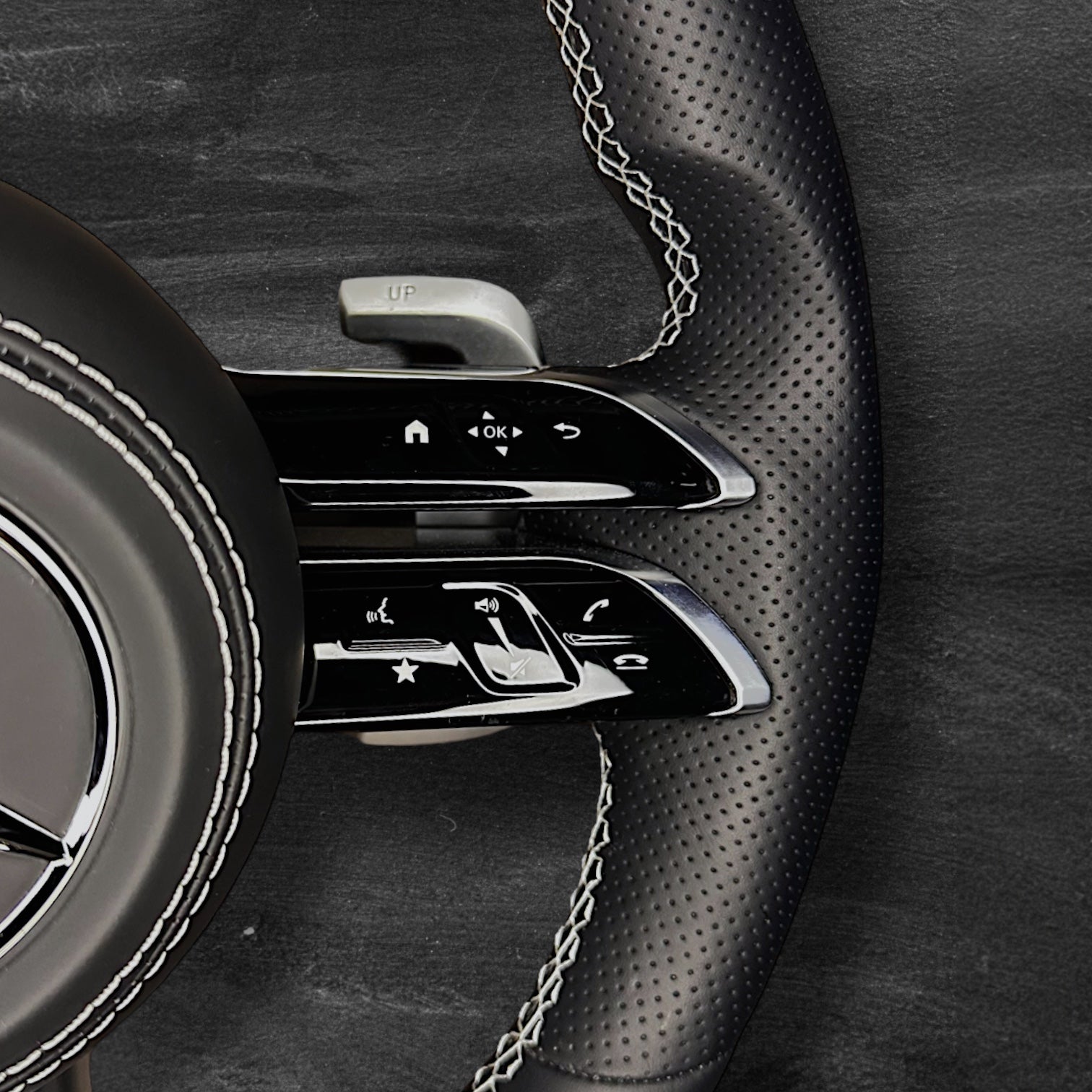 Mercedes AMG Dragonfly Ratt - Nappa Skinn & Perforert Skinn