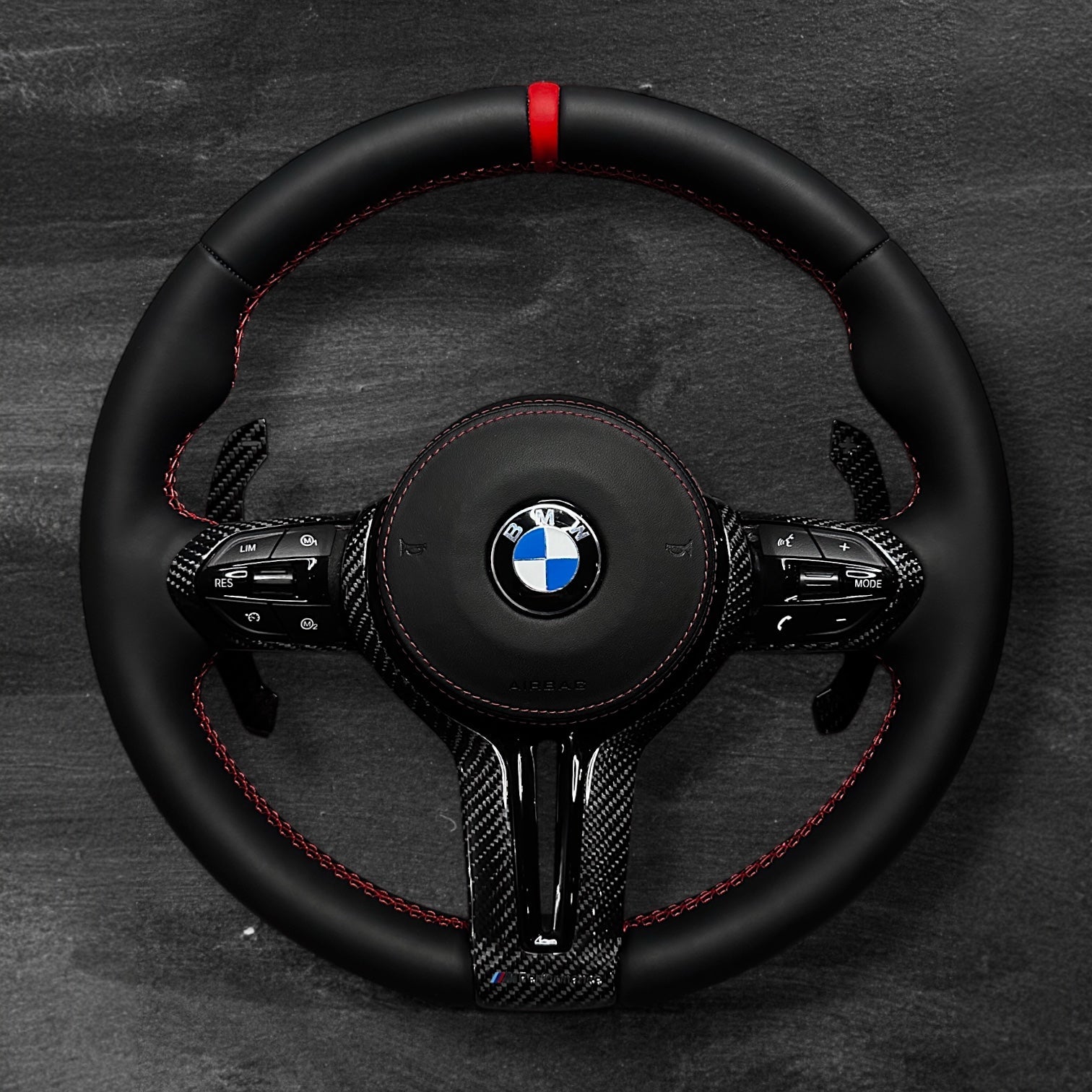 BMW F-Serie Ratt - Nappaskinn m/ Carbon Deksel & Skinn Airbag