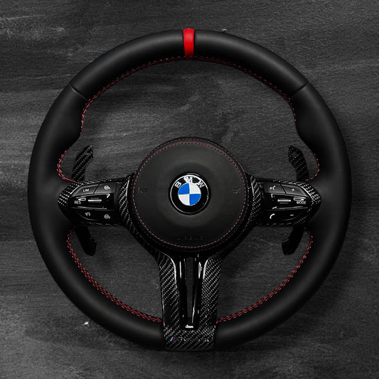 BMW F-Serie Ratt - Nappaskinn m/ Carbon Deksel & Skinn Airbag