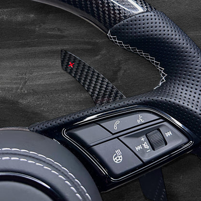 Audi RS B9 Ratt - Carbon & Skinn m/ Stripe & Chrome Delete