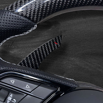 Audi RS B9 Ratt - Carbon & Skinn m/ Stripe & Chrome Delete