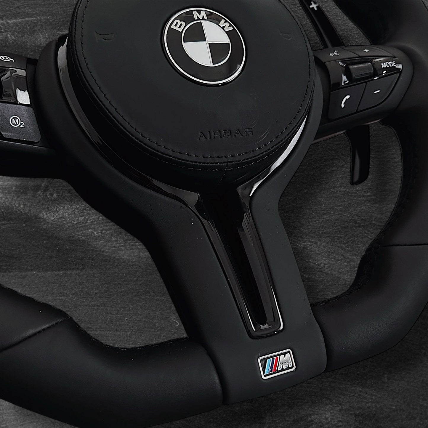 BMW F-Serie Skinn Ratt m/ Hel-Sorte Detaljer