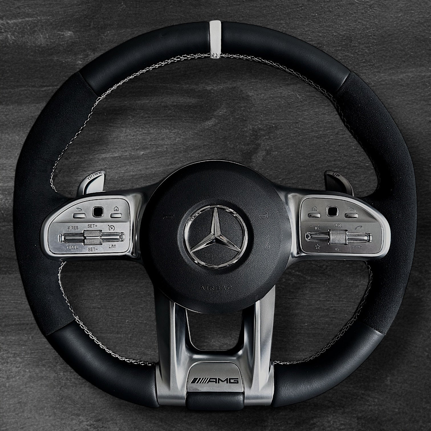 Mercedes AMG Ratt - Skinn & Alcantara