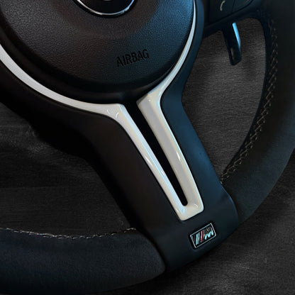 BMW F-Serie Alcantara Ratt m/ Hvite Detaljer