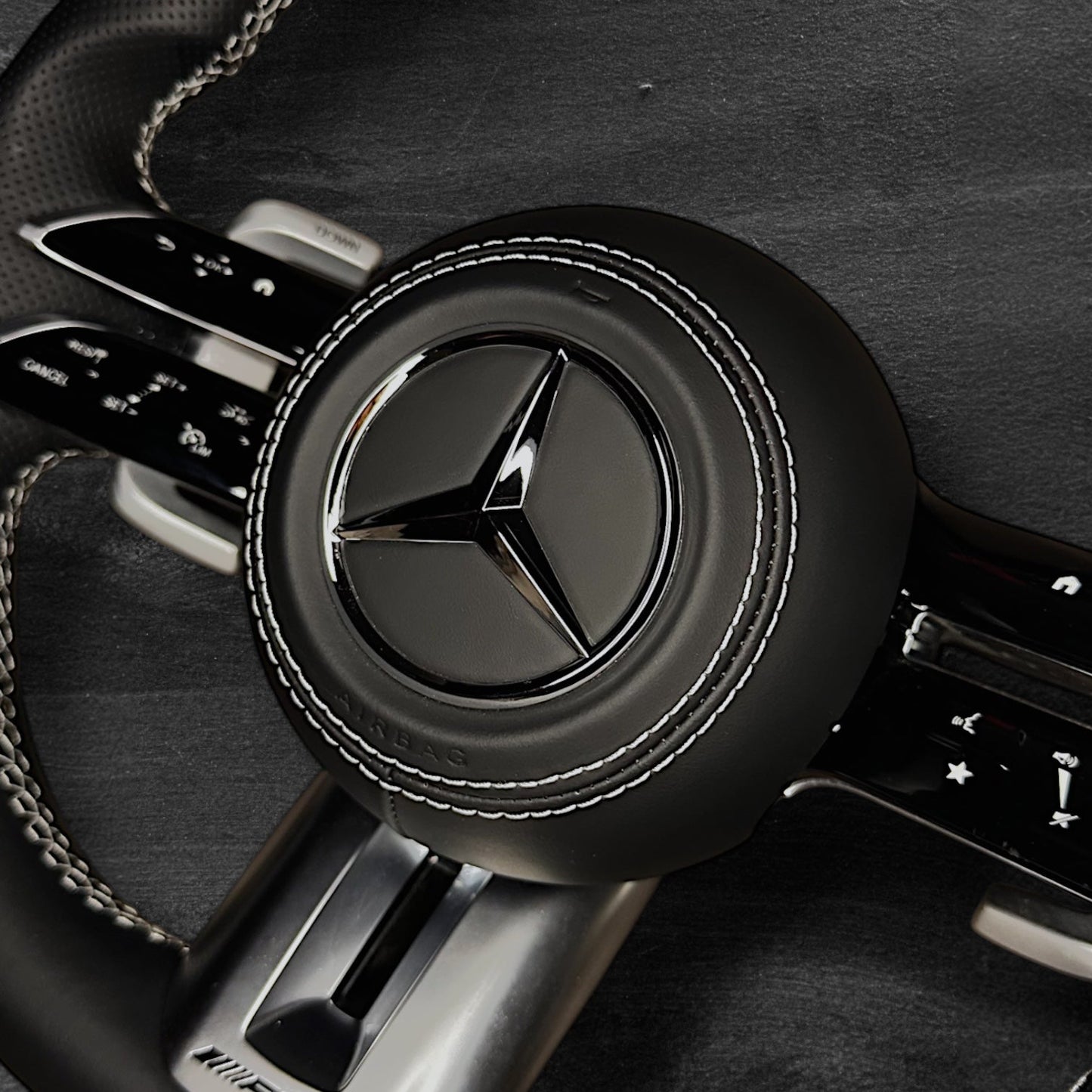 Mercedes AMG Dragonfly Ratt - Nappa Skinn & Perforert Skinn