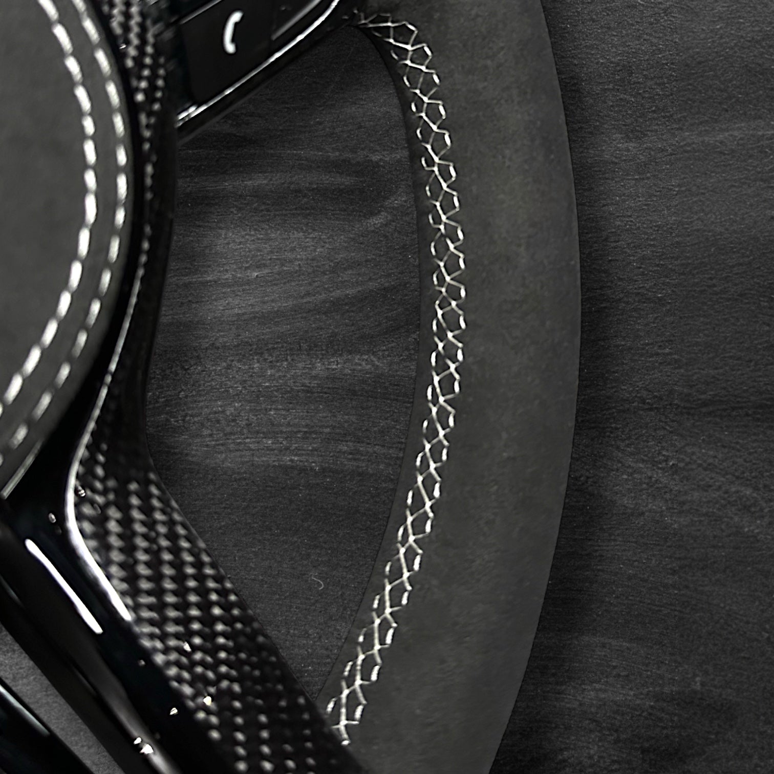 BMW F-Serie Ratt - Alcantara m/ Carbon Deksel & Alcantara Airbag