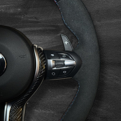 BMW F-Serie Skinn & Alcantara Ratt med Carbon Deksel