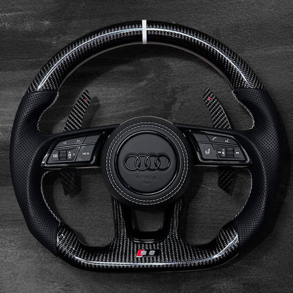 Audi RS B9 Ratt - Carbon & Skinn m/ Stripe & Chrome Delete