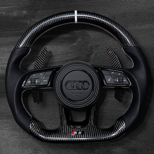 Audi RS B9 Ratt - Carbon & Skinn m/ Stripe & Chrome Delete