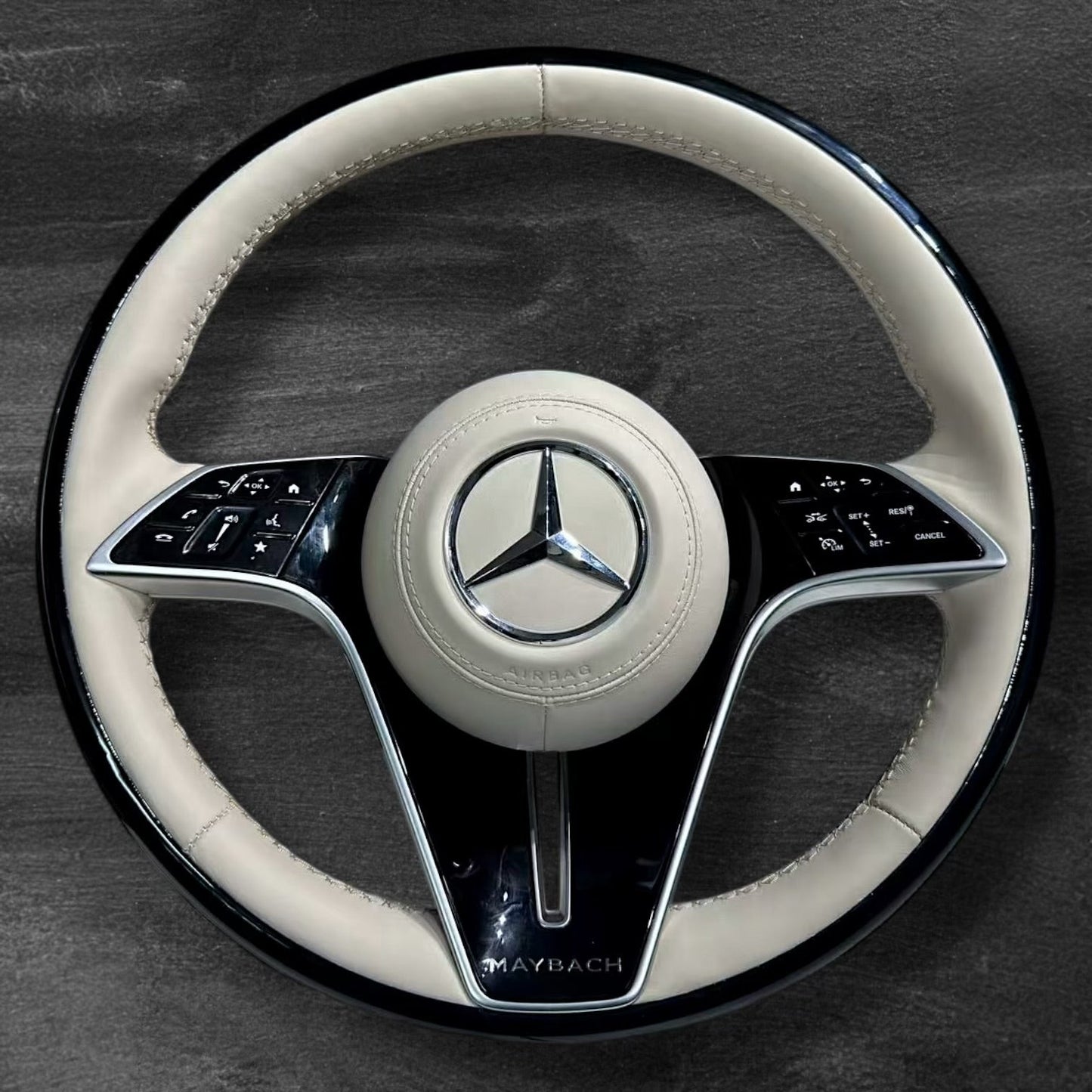 Mercedes Maybach Ratt - Nappa Skinn & Sort Finish