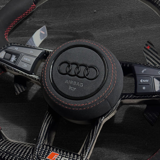 Audi R8 / TT Ratt - Carbon & Alcantara m/ Carbon Deksel