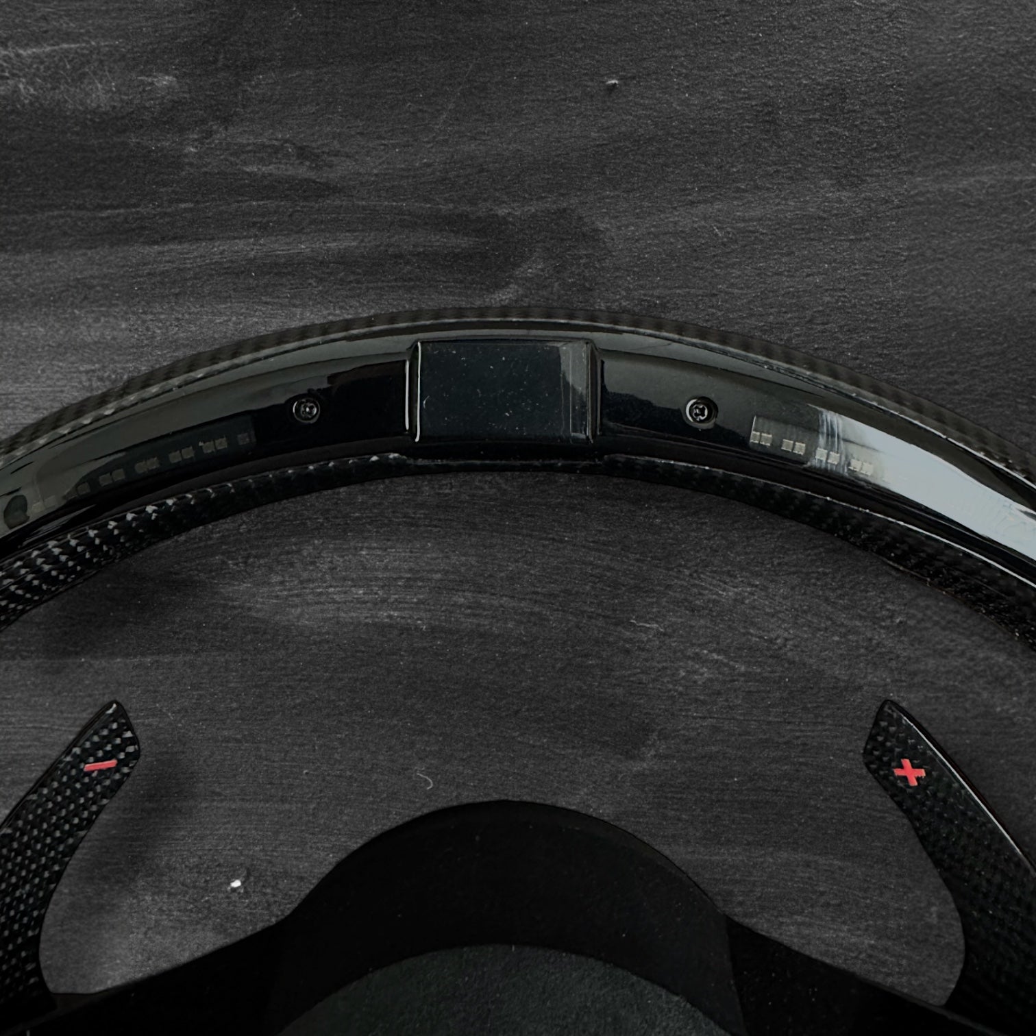 Audi R8 Carbon/Alcantara Ratt m/ RPM Skjerm & Ekstra Knapper
