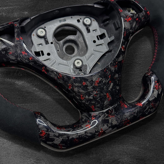 BMW E-Serie Ratt - Forged Carbon med flakes & Alcantara m/ LED Display