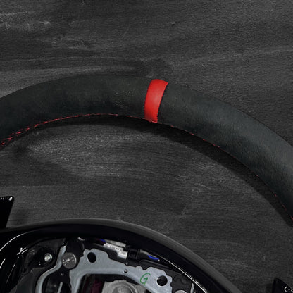 Mercedes AMG Dragonfly-ratt - kolfiber och alcantara med specialdesignad krockkudde och svarta detaljer