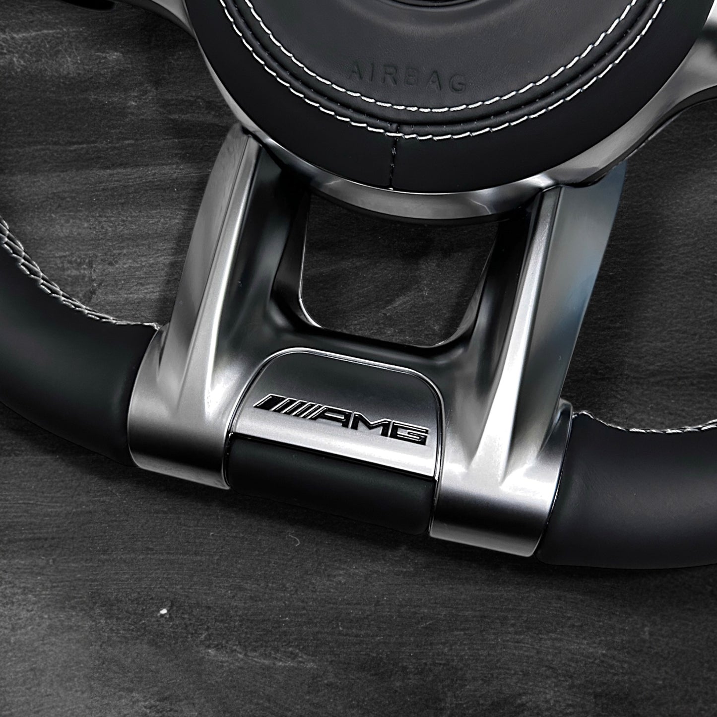 Mercedes-Benz AMG Ratt - Skinn m/ Skinn Airbag & Kromme Detaljer