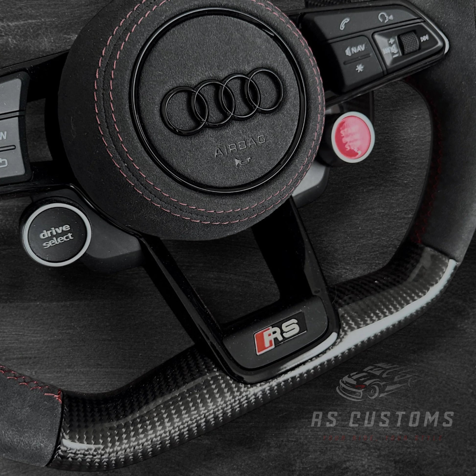 Audi R8 Carbon/Alcantara Ratt m/ RPM Skjerm & Ekstra Knapper
