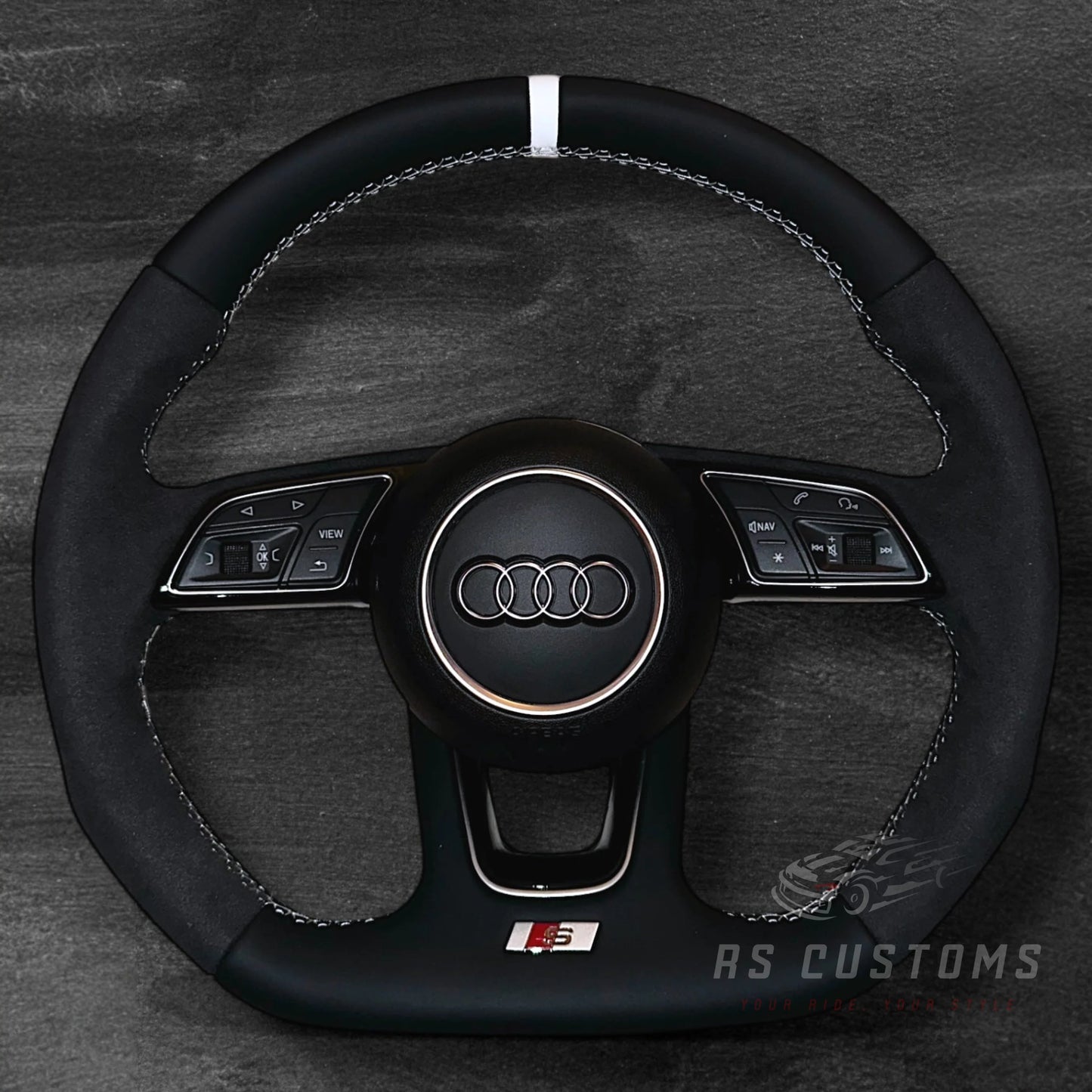 Audi S-Line B9 Nappaskinn / Alcantara Ratt m/ Hvite Detaljer