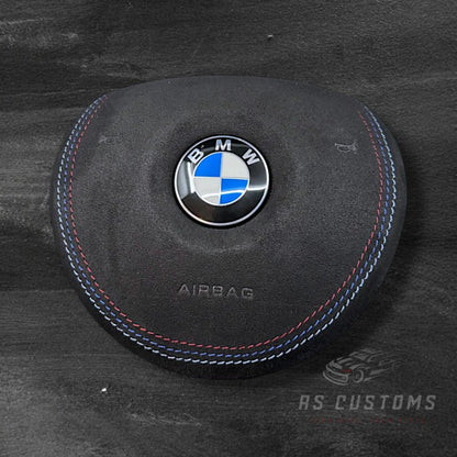 BMW E90/E91/E92/E93 Ratt m/ Perforert Skinn Custom Airbag / Uten Deksel / Ingen Paddles / Manuell Bil