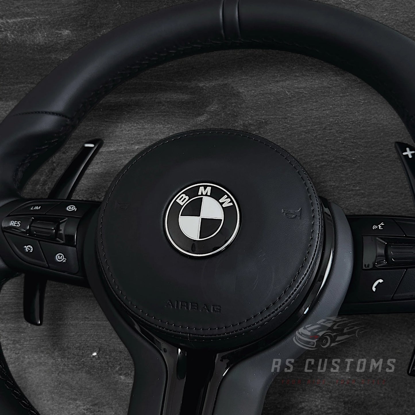 BMW F-Serie Skinn Ratt m/ Hel-Sorte Detaljer