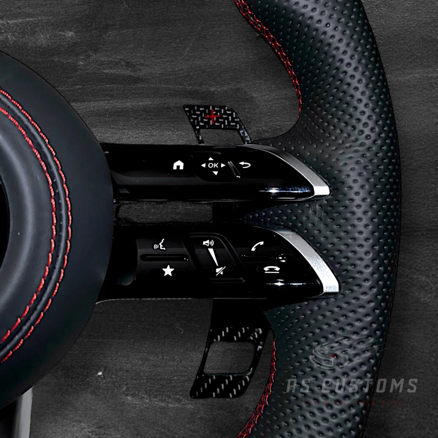 Mercedes AMG Dragonfly Ratt - Carbon & Perforert Skinn m/ LED Skjerm