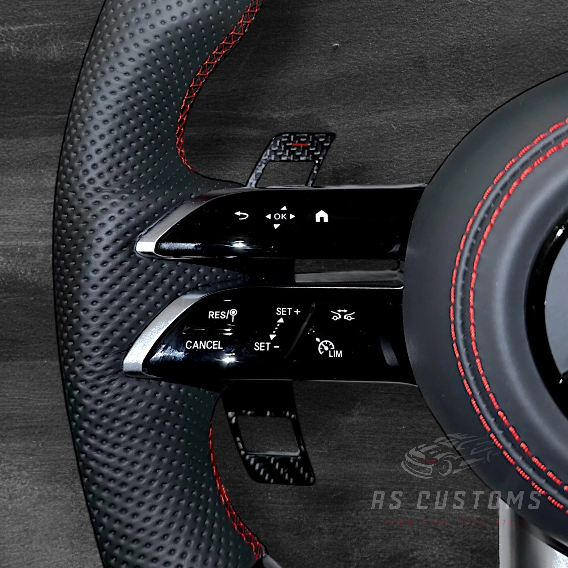 Mercedes AMG Dragonfly Ratt - Carbon & Perforert Skinn m/ LED Skjerm