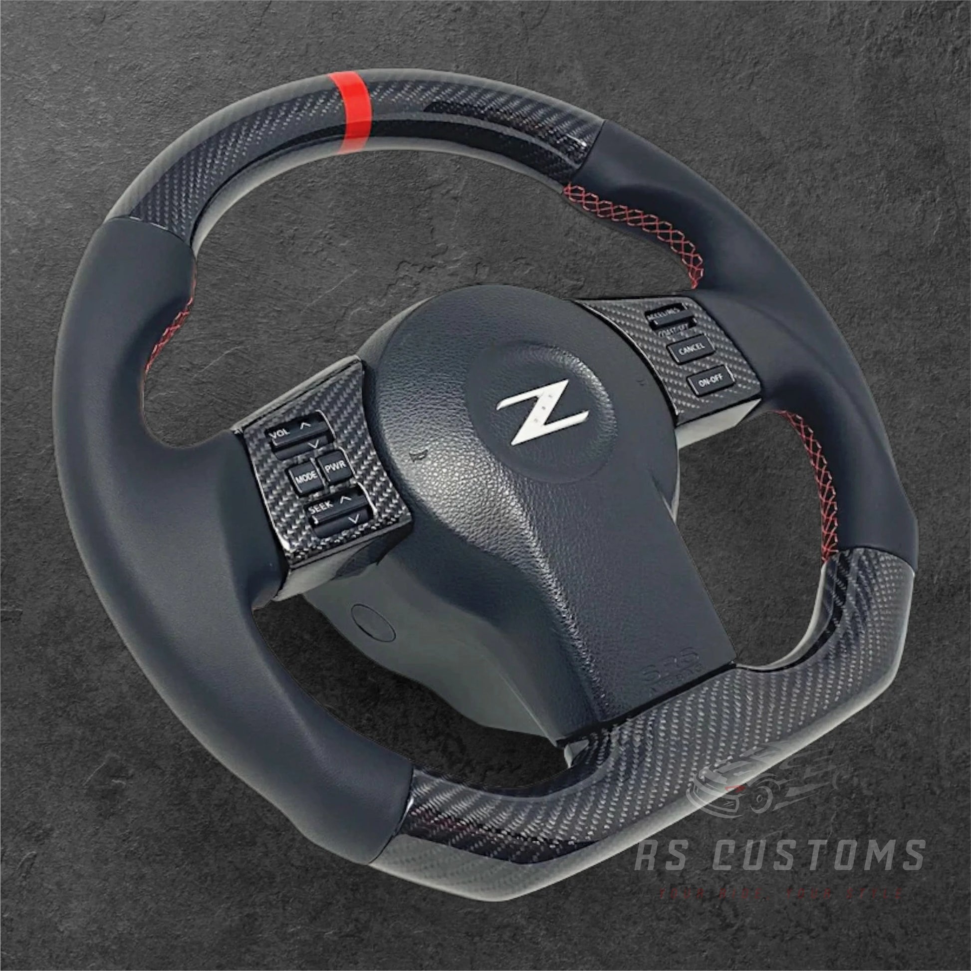 NISSAN 350Z Carbon / Skinn m/ Røde Detaljer