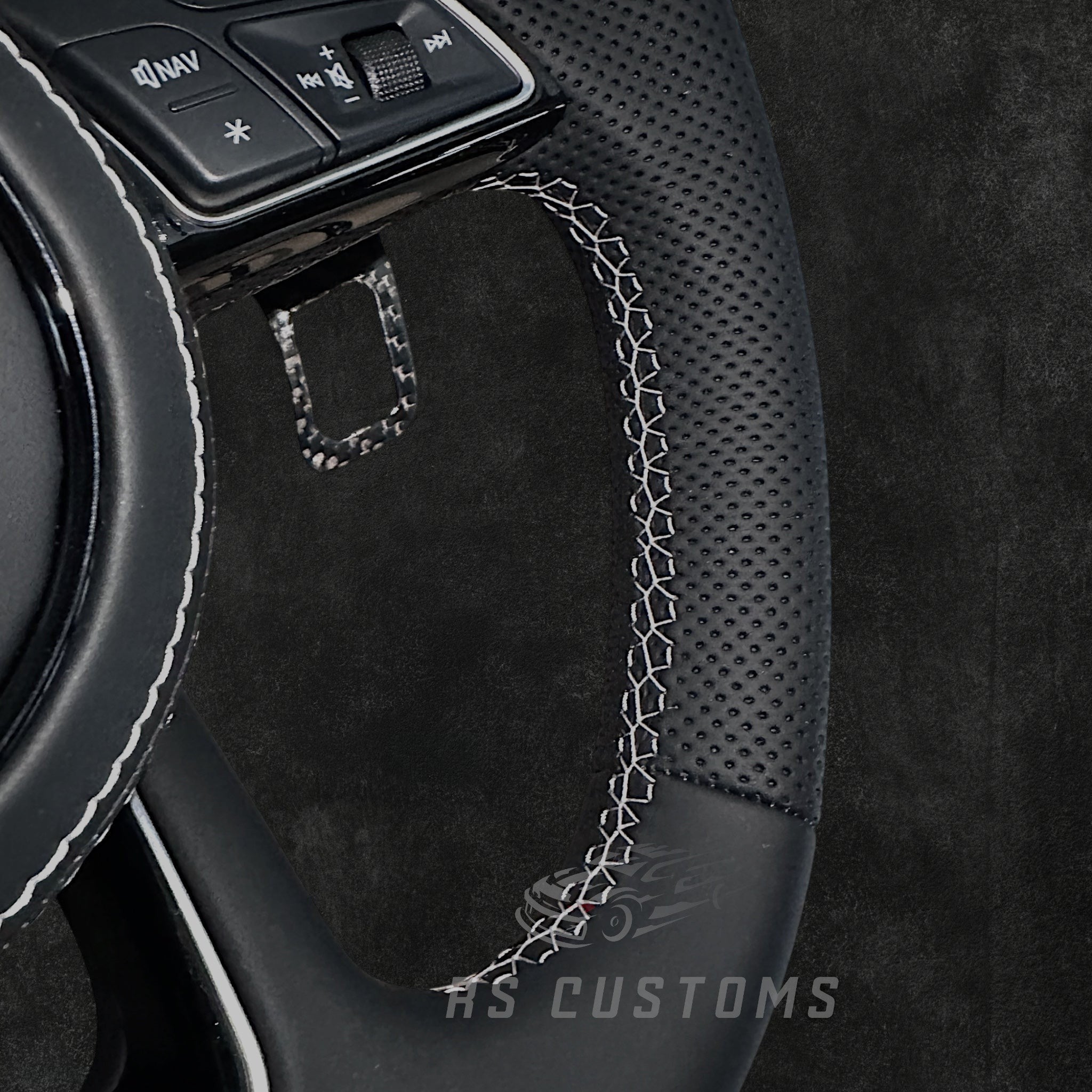 RS Customs Audi RS B9 flat bottom custom steering wheel with full leather finish and optional heating for Audi A, S, RS, Q and R models from 2012+.