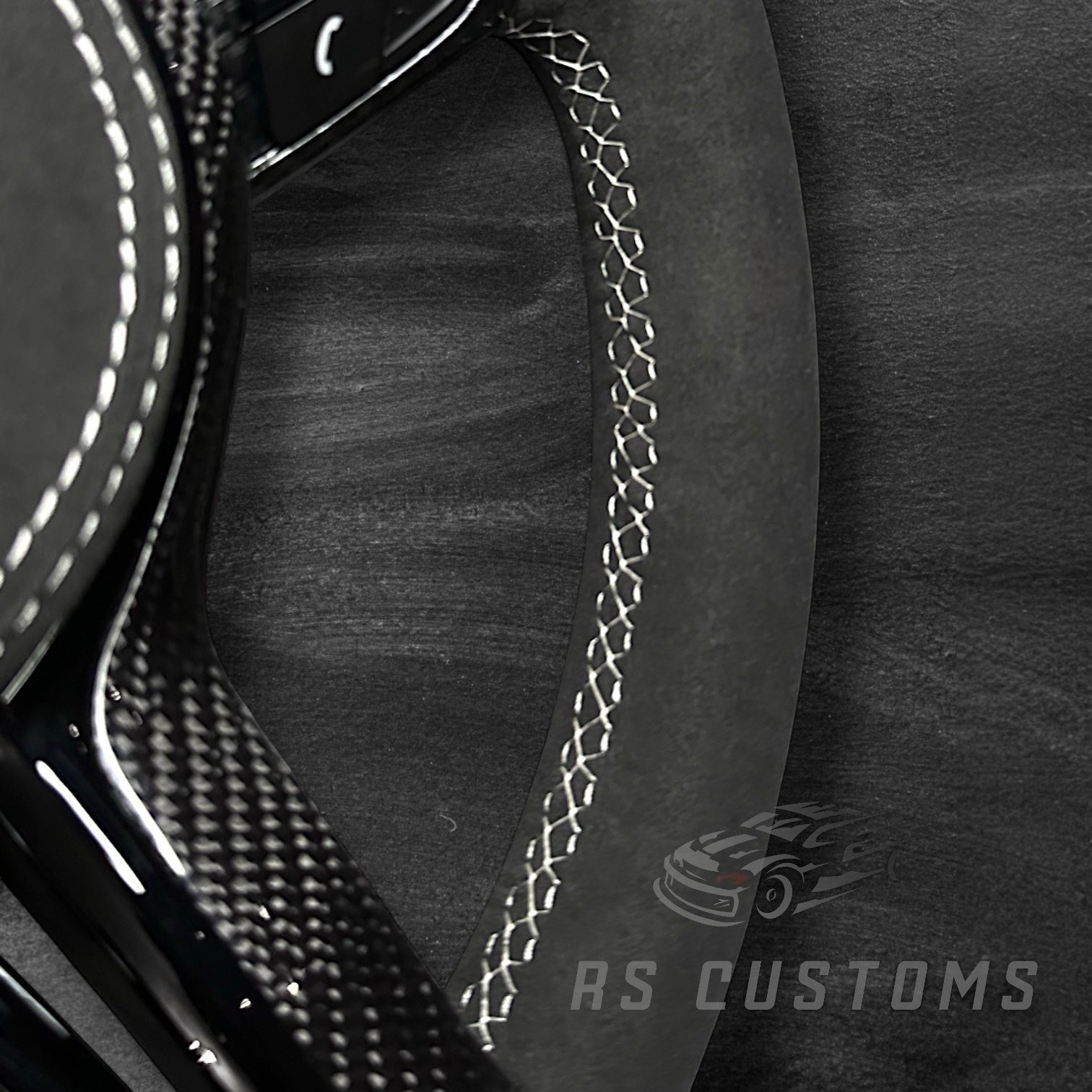 RS Customs BMW F-Series custom steering wheel with full Alcantara, carbon fiber trim, optional complete airbag assembly, multifunction buttons, heating and paddle shifters.