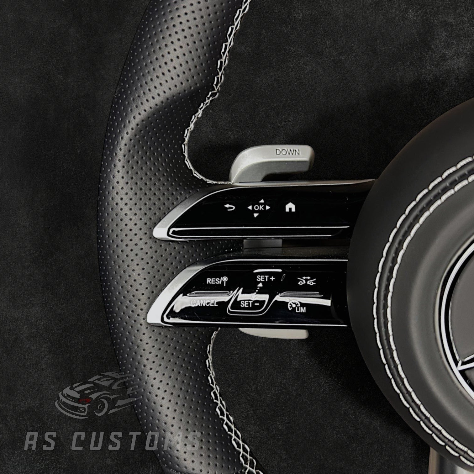 RS Customs Mercedes-AMG Dragonfly custom steering wheel with Nappa leather, perforated leather grips, multifunction buttons and optional full airbag for Mercedes-Benz models from 2014+.