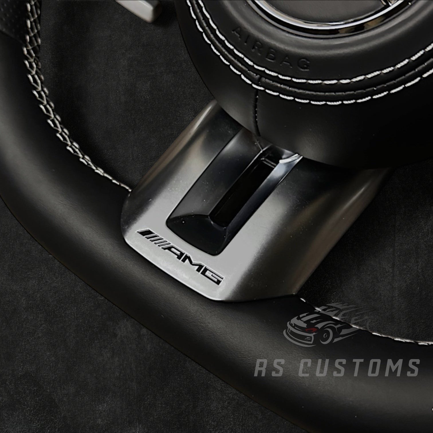 RS Customs Mercedes-AMG Dragonfly custom steering wheel with Nappa leather, perforated leather grips, multifunction buttons and optional full airbag for Mercedes-Benz models from 2014+.