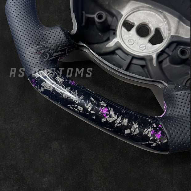 RS Customs Mercedes-Benz W211 custom steering wheel with forged carbon fiber, customizable colored flakes and premium leather grips for E-Class and AMG models.