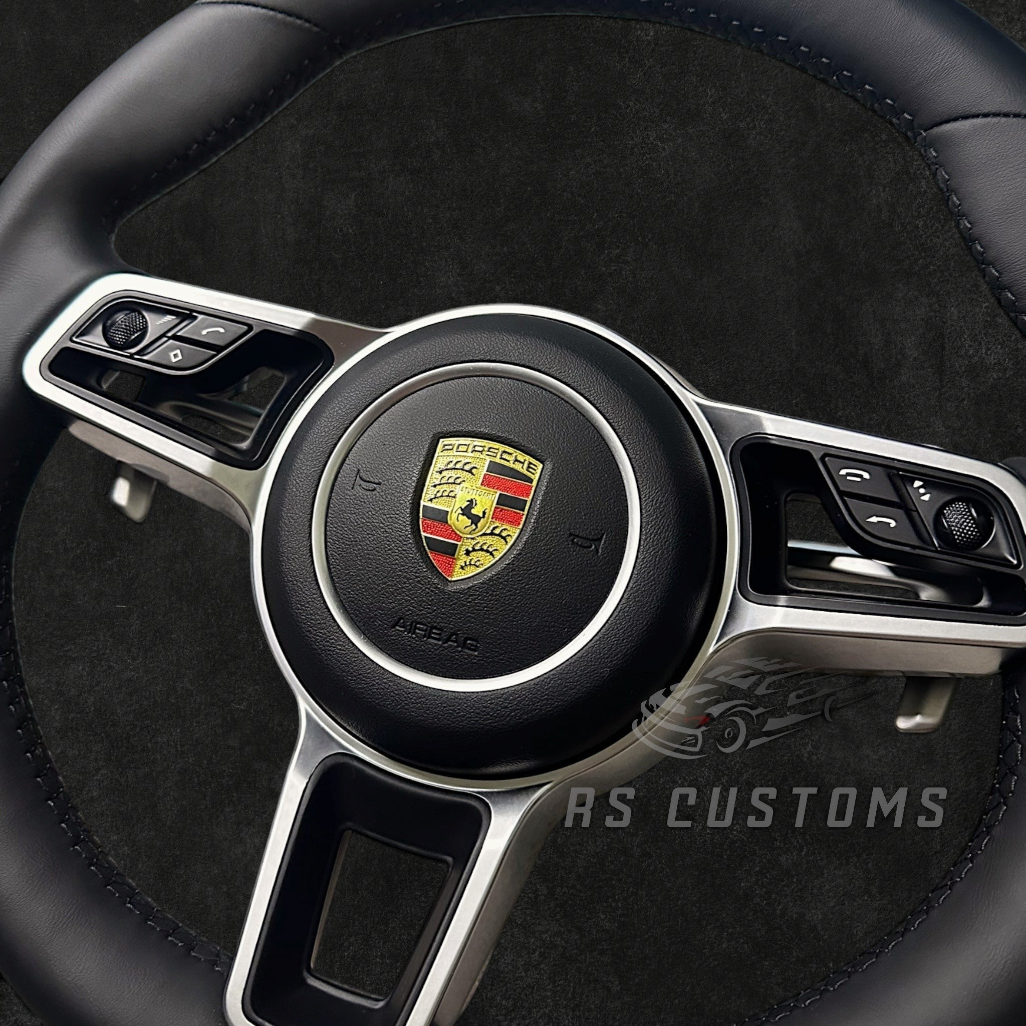 RS Customs Porsche custom steering wheel with full leather OEM-look design for 911, Cayenne, Macan, Panamera, Taycan and 718 models from 2015–2023, with conversion options for older Porsche models.