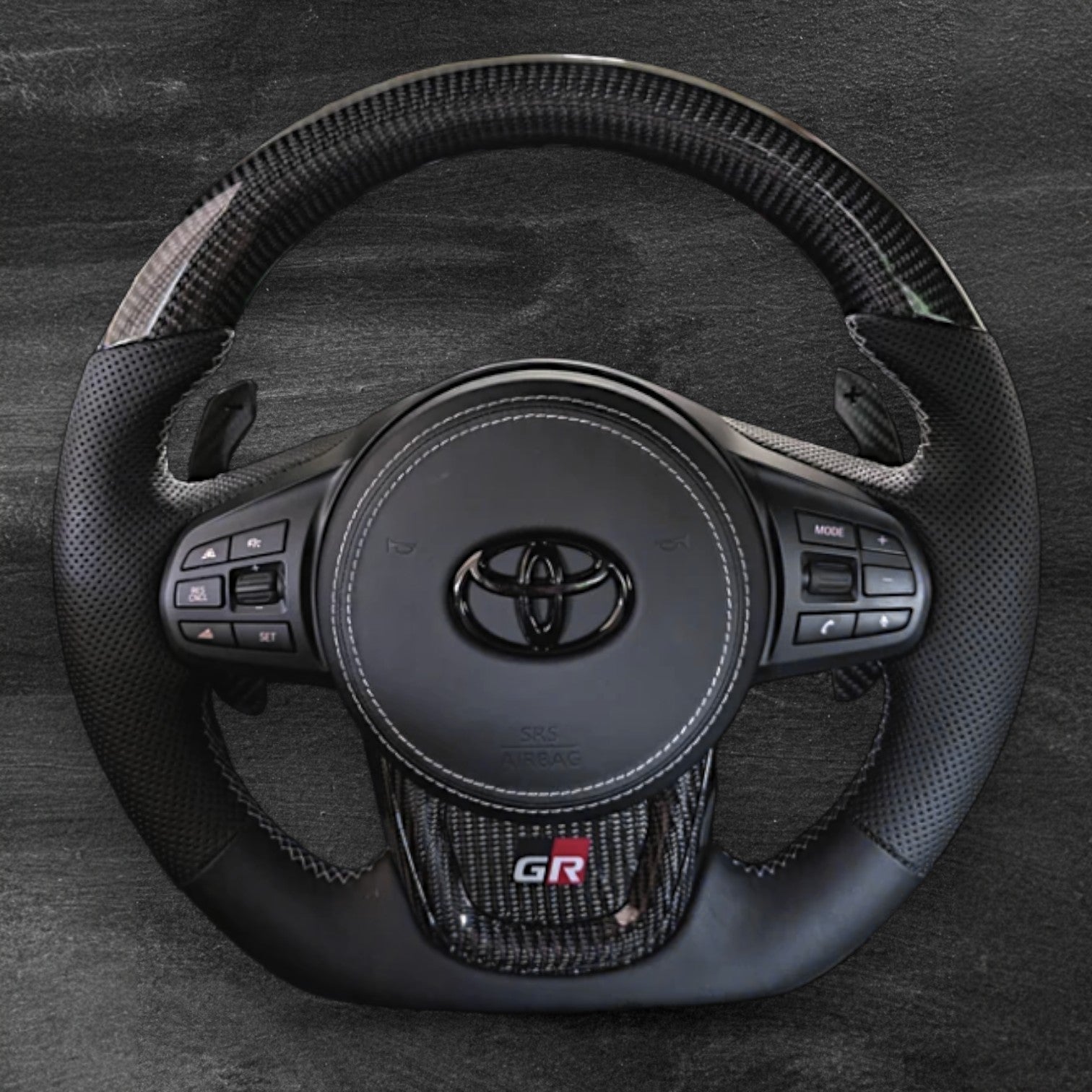 TOYOTA Supra MK5 Carbon / Perforert Skinn Ratt